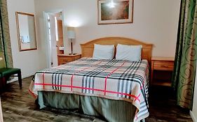 Travelers Inn - Clearwater