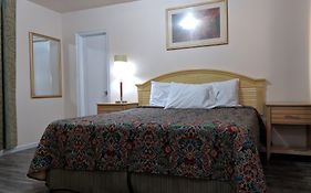 Travelers Inn - Clearwater